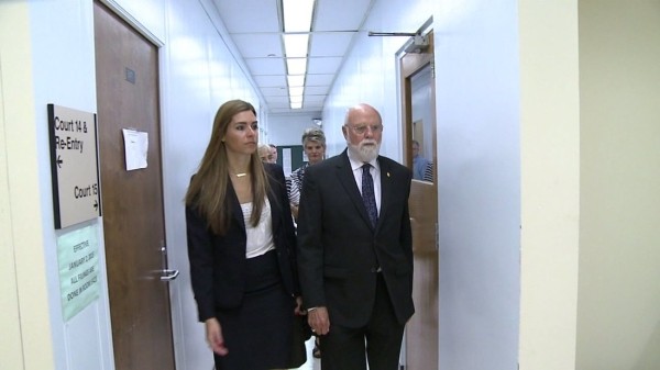 Врач годами подменял донорскую сперму своей — теперь у него больше 90 детей. История шокирующего эксперимента