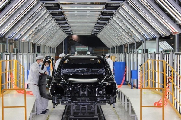 На это стоит посмотреть: вот как в Китае собирают пикапы для Беларуси На это стоит посмотреть: вот как в Китае собирают пикапы для Беларуси