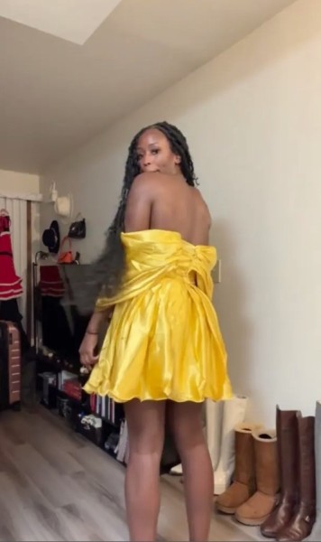 Девушка заказала онлайн блестящее вечернее платье и ужаснулась полученному товару