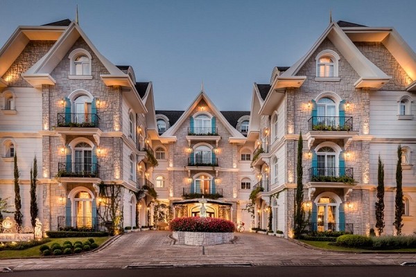 «Что-то на богатом»: как выглядят лучшие отели года по мнению туристов «Что-то на богатом»: как выглядят лучшие отели года по мнению туристов