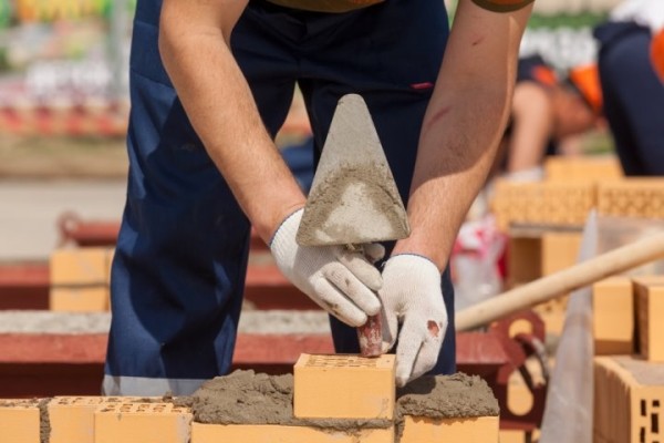 Сколько зарабатывают строители в Беларуси