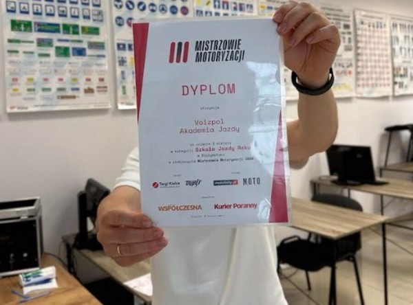 Пинчанин открыл школу для дальнобойщиков в Польше. Выгодно?